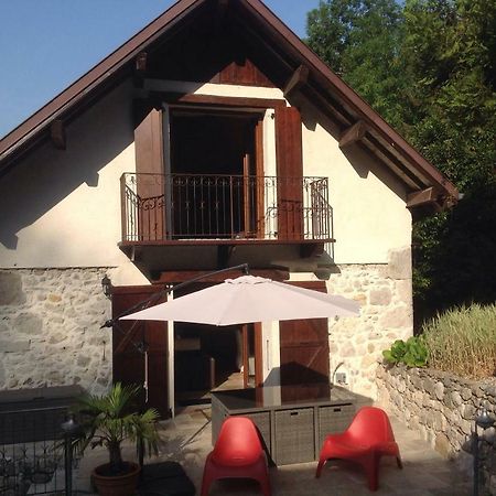Chambres D'Hotes Des Lodges De La Cascade Yenne Buitenkant foto