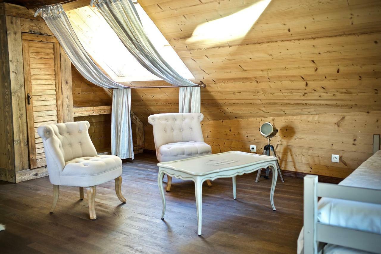 Chambres D'Hotes Des Lodges De La Cascade Yenne Buitenkant foto
